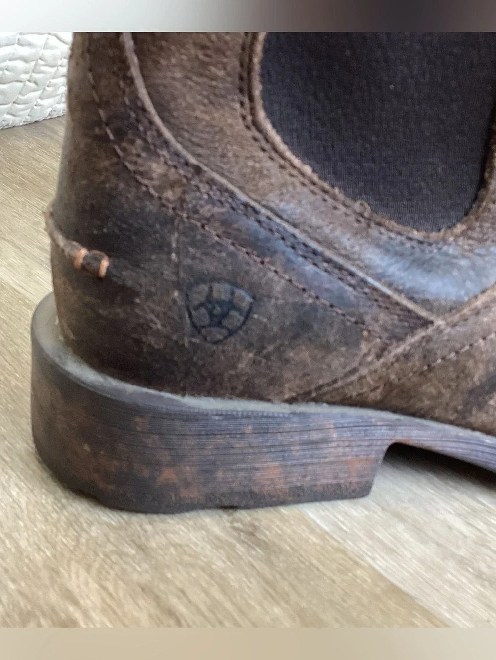 Ariat Mens 11.5 Distressed Leather Chelsea Boots Western Ranch Cowboy
